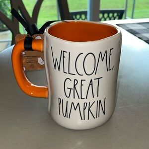 Rae Dunn Peanuts Welcome Great Pumpkin Mug